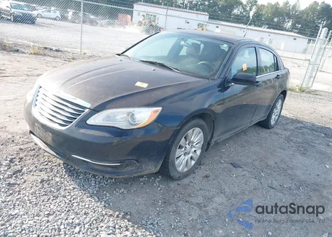 2014 Chrysler 200 Lx z USA, uszkodzony, nr VIN 1C3CCBAB4EN170487